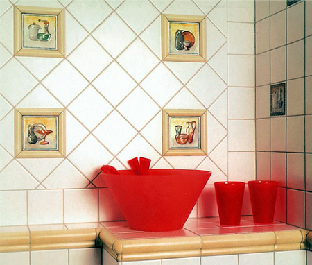 Укладка керамической плитки на стены кухни